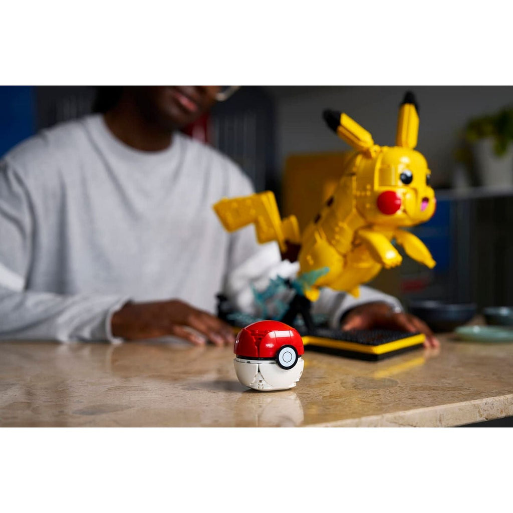 LEGO Pikachu and Poké Ball 72152