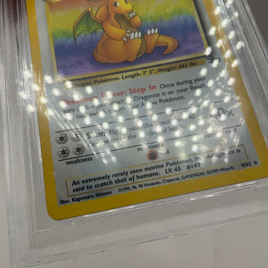 Dragonite Pokemon Fossil Holo #4 Beckett 8
