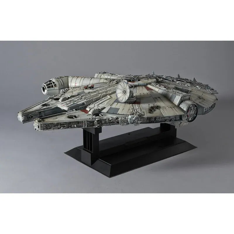 Bandai Hobby: Millennium Falcon - Perfect Grade 1/72 Model Kit
