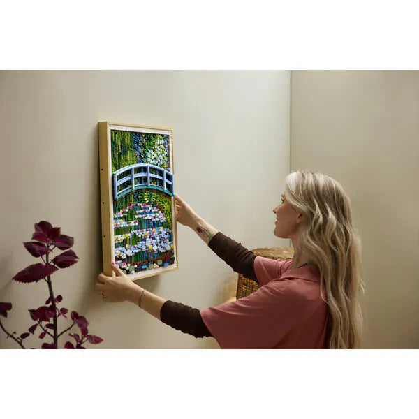 Lego: Claude Monet – Bridge over a Pond of Water Lilies (31220)
